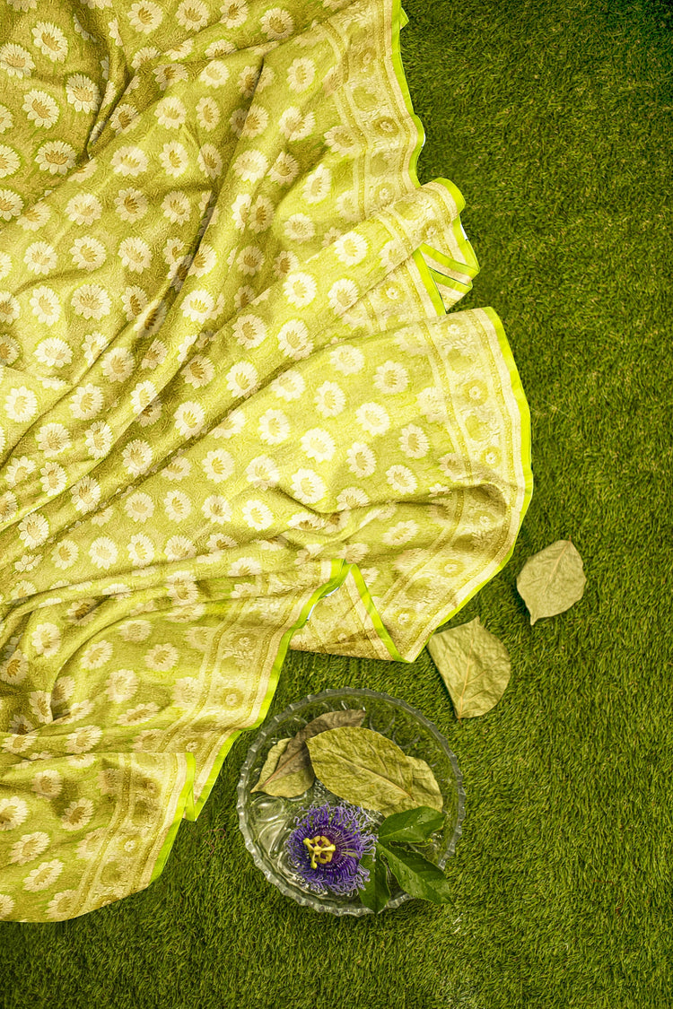 Light Ghiya Green Georgette Silk Saree