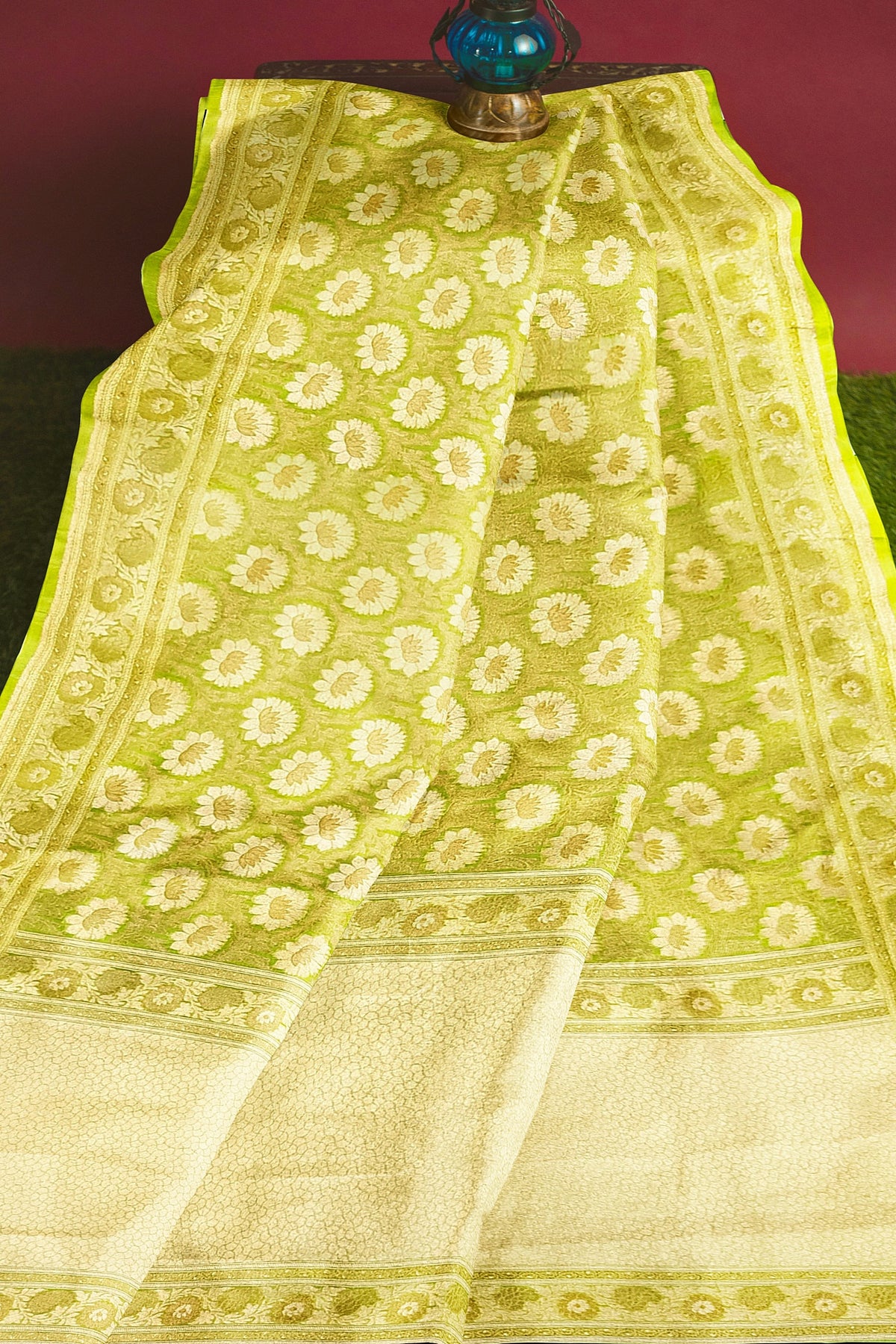 Light Ghiya Green Georgette Silk Saree